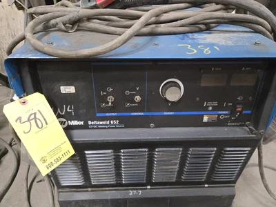 Miller Deltaweld 652 Welder w/ 70 Series Wire Feeder (LOCATION: Batavia, OH)