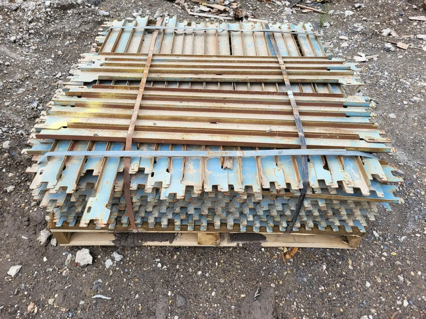 Type 1 Shelving Frame Connector, 49"