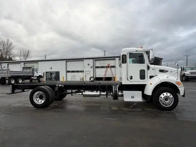 Used 2015 PETERBILT 337 Cab Chassis trucks Washington US | Puget Sound Truck Sales #1546512