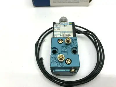 Used MAC PNEUMATIC SOLENOID VALVE Solenoid Valves | Maverick Industrial Sales #1109165
