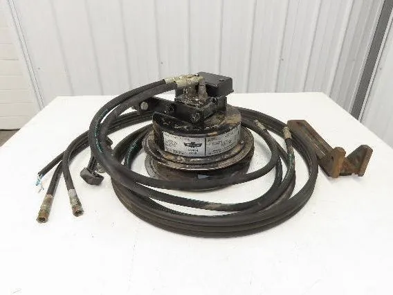 Cascade 677834 HC2R 6-N-1 Cable Hose Reel Forklift Hydraulic Attachment Right