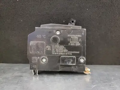 USED SQUARE D QOB140