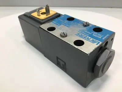USED VICKERS DG4V-3-2AL-M-U-HL7-60