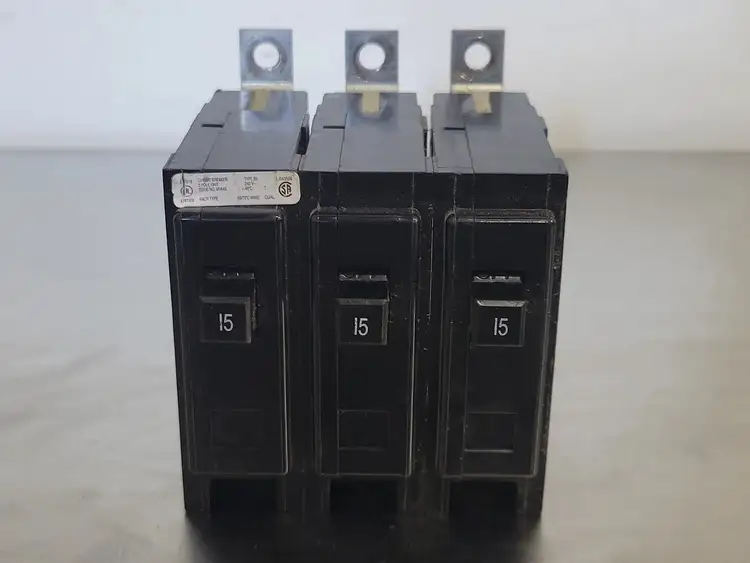 Used EATON BAB3015H Switchgears British Columbia CA | Lenmark #241971
