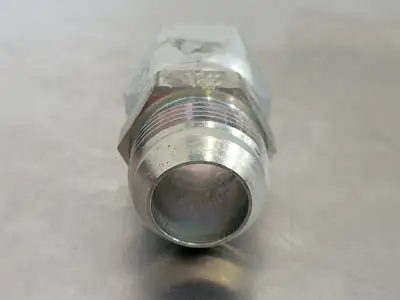 Socket Weld Adapter F-16 JIC X M-16 JIC 1" x 1"
