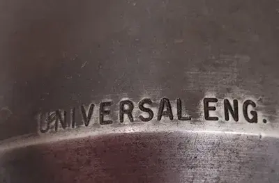 USED UNIVERSAL ENGINEERING 4611045 MOD 50