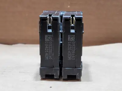 Used SIEMENS Q220 Switchgears British Columbia CA | Lenmark #835715
