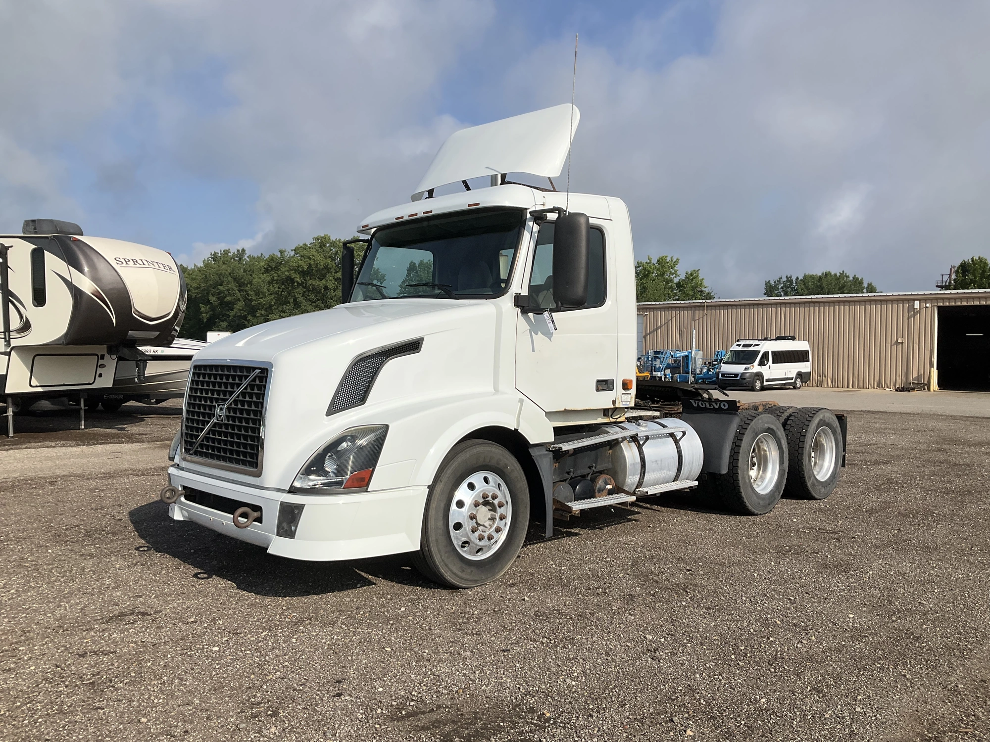 Used 2005 VOLVO TBD Conventional trucks Michigan US | Miedema Asset Management Group #1363375