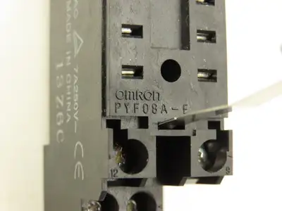 Omron MY2N-D2 Socket Relay 24VDC With Base PYF08A-E Lot Of 12