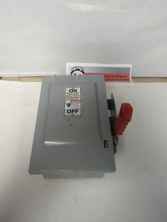 Used SIEMENS HNF361 Circuit Breakers Ohio US | Surplus Asset Holdings #1185659