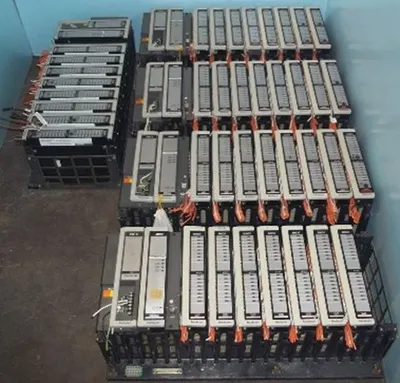 Used MODICON AS-H827-103 S/N: H-24417 CONSISTING OF THE FOLLOWING MODULES: 1) AEG P810 POWER SUPPLY Programmable Logic Controllers Texas US | Bamko Surplus Process Equipment #932963