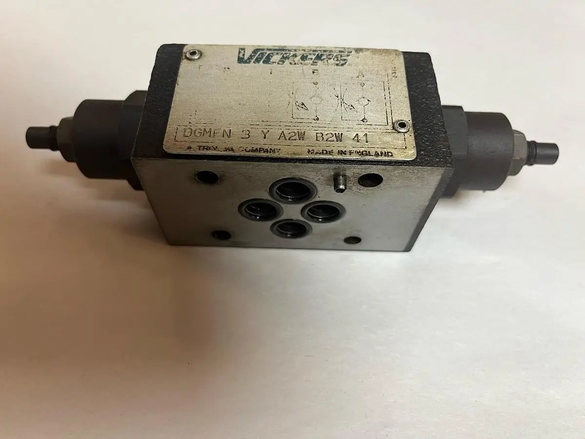 Used VICKERS DGMF-N-3-Y-A2W-B2W-41 Pump & Valve Parts Ohio US | Surplus Asset Holdings #1236169
