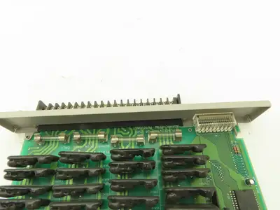 Siemens 505-4832 Digital Output Module PLC Rack E-Stand 110/220 AC Output
