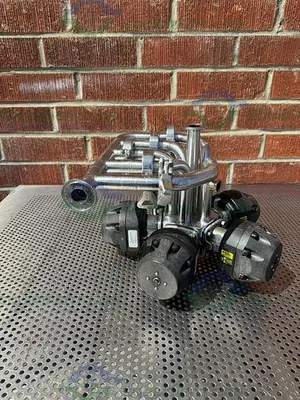 USED 5 ITT PURE FLO ADVANTAGE STAINLESS STEEL DIAPHRAGM VALVE W/ 1" SANITARY FITTING