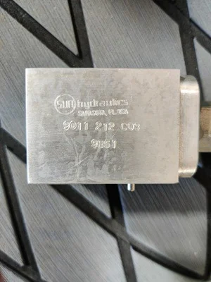 USED SUN HYDRAULICS FEJ/S 1LA0-AB