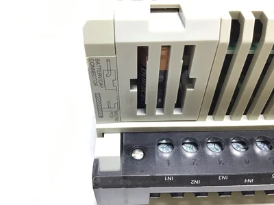 AEG Modicon 110 CPU 311 01 Micro CPU AC PS AC I/O PLC Processor 115V
