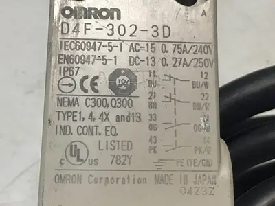 USED OMRON D4F-302-3D