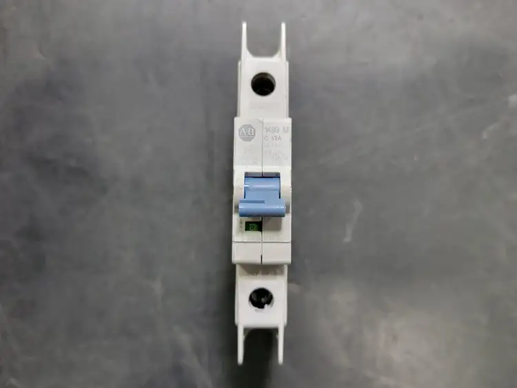 Used ALLEN-BRADLEY 1489-M1C130 Switchgears British Columbia CA | Lenmark #241888
