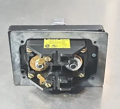 Rees Inc 04062-032 Selector Switch. Loc4E-28