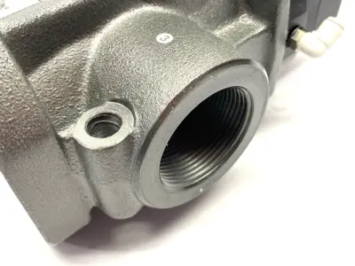 USED MEC FLUID 2 SERVO-ASSISTED VACUUM VALVE 3-WAY, 1-1/2" PORTS, COMP. AIR