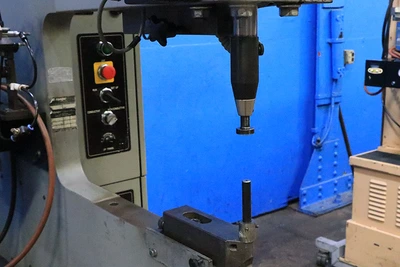 USED 1998 Haeger 824