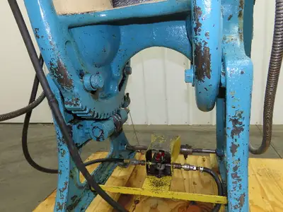 L&J No 3 Mechanical OBI Punch Press 22 Ton 2" Stroke 6-1/2" Throat 2Hp 3Ph
