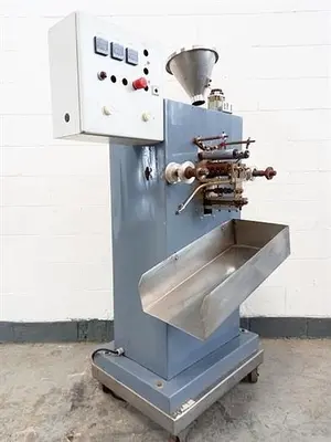 Dibago model DBB-4X Strip Packager - Vibratory
