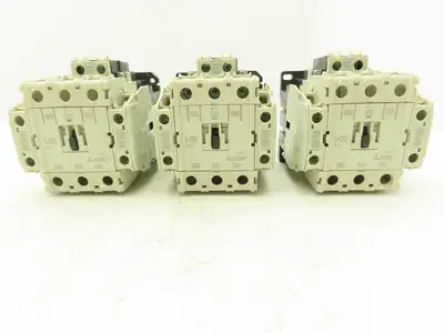 Mitsubishi S-T35 Motor Starter Contactor 20Hp 40A 600VAC 4NO 4NC Lot of 3