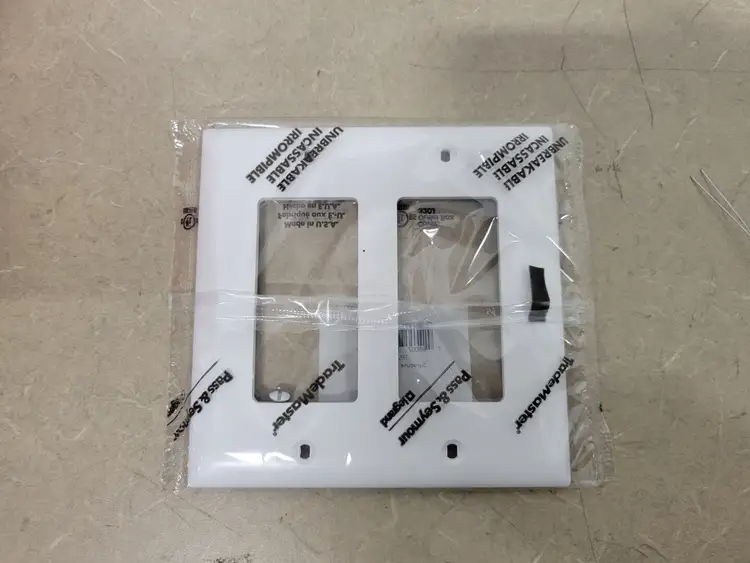 New | in-Stock PASS & SEYMOUR TP262-W Switchgears British Columbia CA | Lenmark #240921
