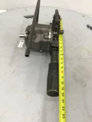 USED BRUENINGHAUS HYDRAULIK A10VSO28DR/30R-PPA12N00-S0109