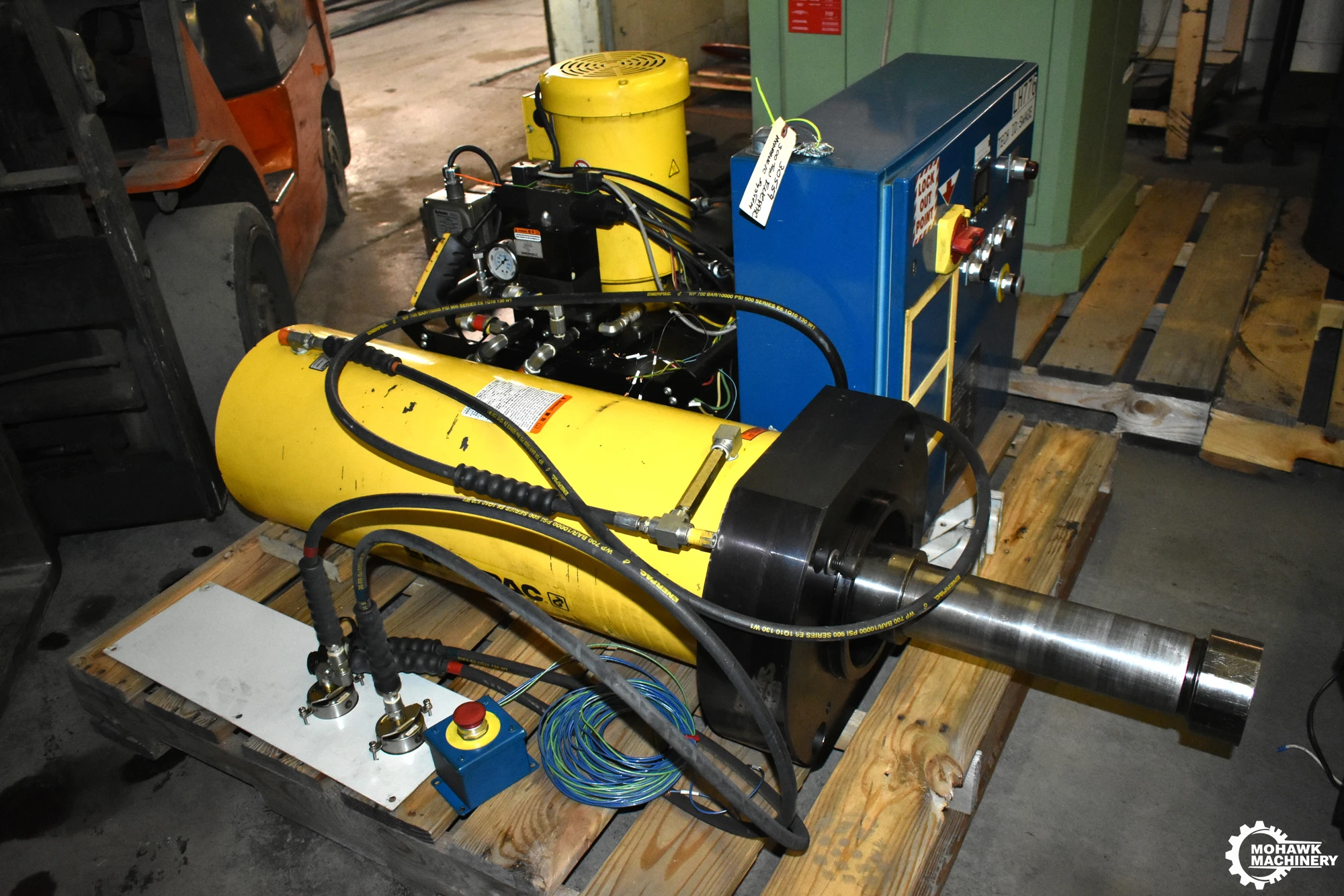 300 TON ENERPAC "ZE6440SJ-H & RR30024" DOUBLE-ACTING HYDRAULIC SYSTEM w/ZE6440SJ-H ENERPAC PUMP - RR30024 ENERPAC CYLINDER - CONTROLS & GAUGING
