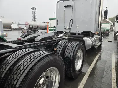 USED 2023 FREIGHTLINER CORONADO 122 SD