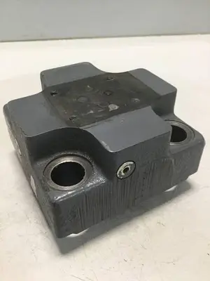 USED VICKERS CVCS32D3S210S32AP110Z108A99