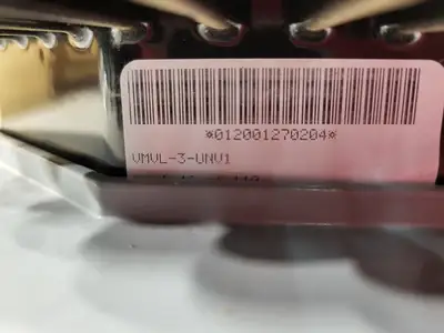 NEW CROUSE-HINDS VMVL-3-UNV1-S890