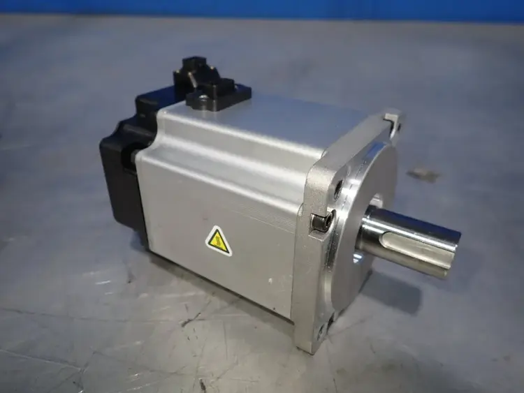 Used OMRON R88MK75030TS2 Servo Motors | HGR 24 #730866