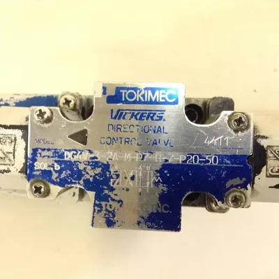 USED VICKERS DG4V32AMP7H7P2050