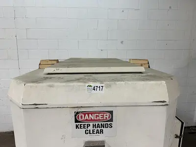 USED 1993 VMI SPI400DAVI