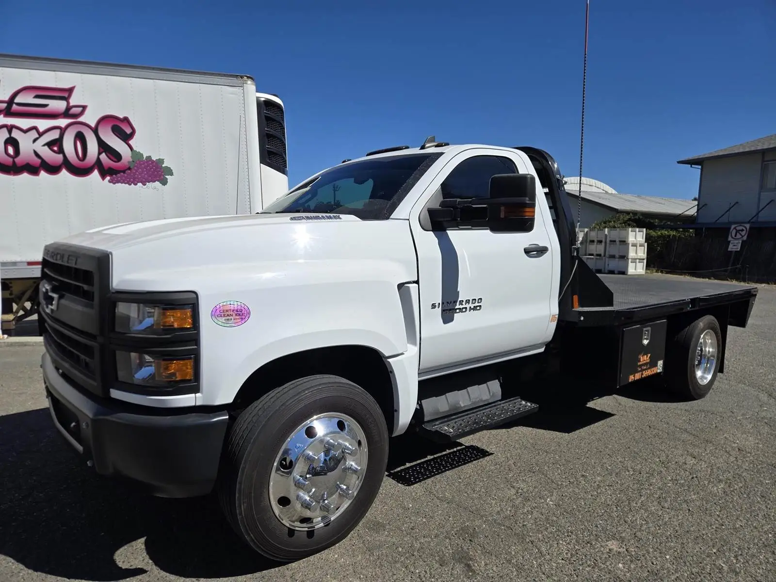 USED 2022 CHEVROLET SILVERADO 5500HD