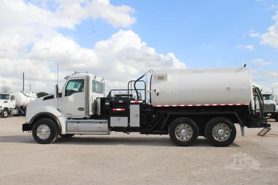 Used 2015 KENWORTH T880 Vacuum Truck Texas US | Roll Off Truck World #1491838