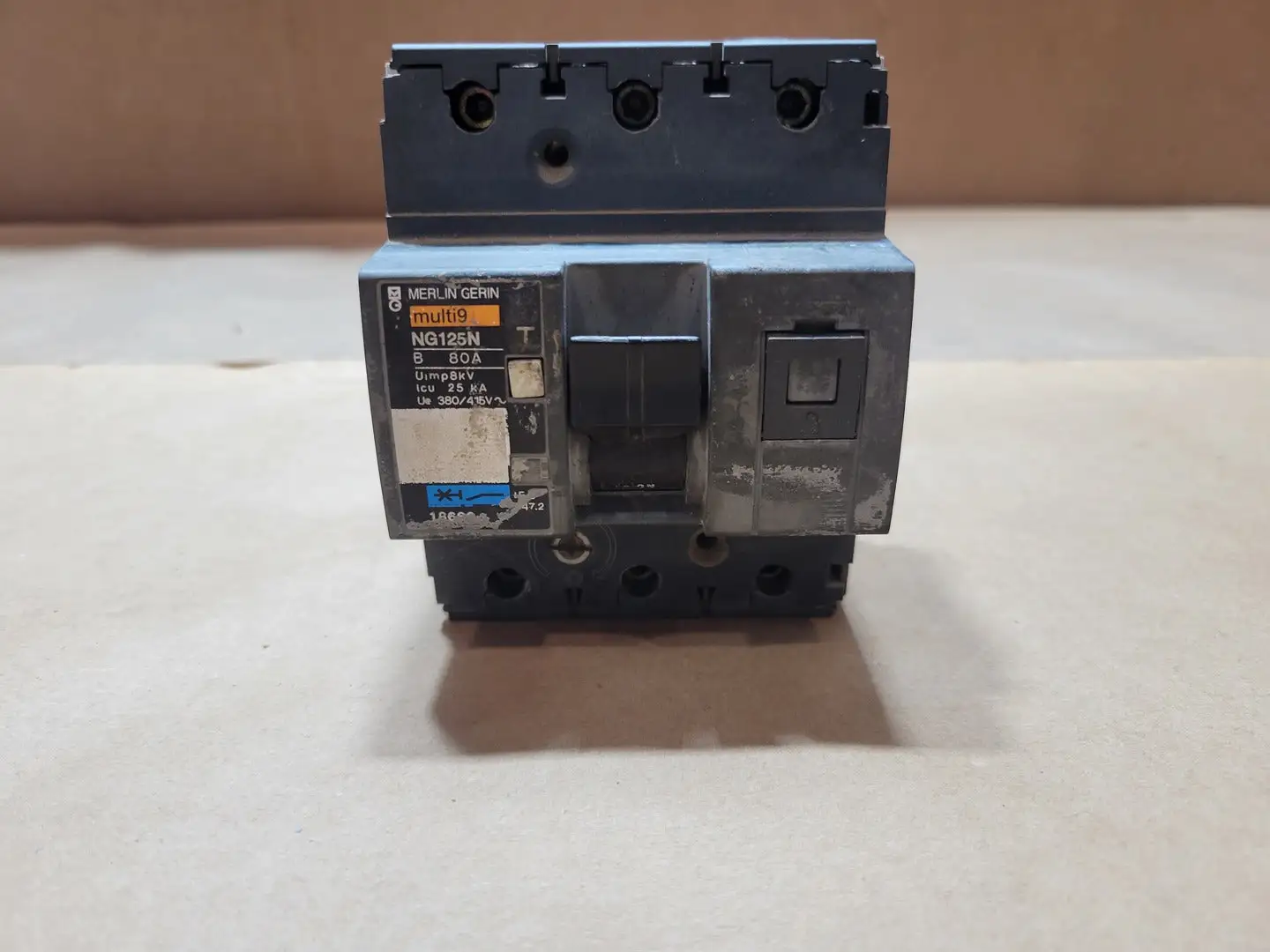 Used MERLIN GERIN NG125N Switchgears British Columbia CA | Lenmark #1438292