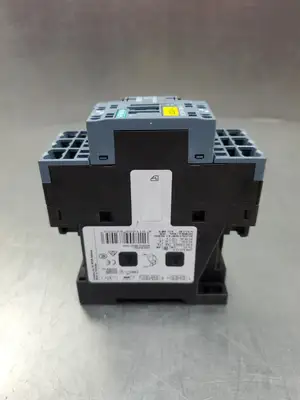 USED Siemens 3RT2024-2BB40 Sirius Contactor