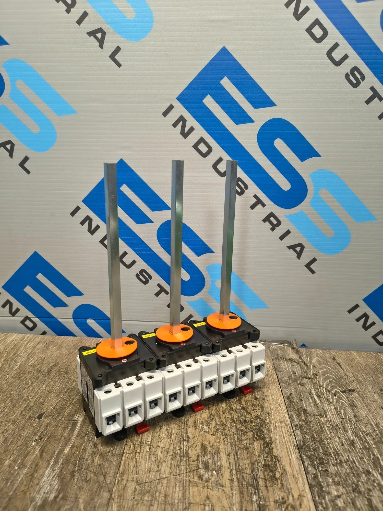 USED SCHNEIDER ELECTRIC IEC/EN 60947-3