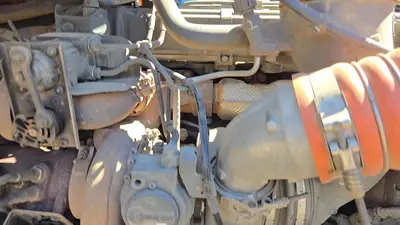 USED 2015 PETERBILT 579