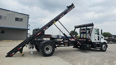 New | in-Stock 2027 MACK MD7 Rolloff Trucks Texas US | Roll Off Truck World #1491899