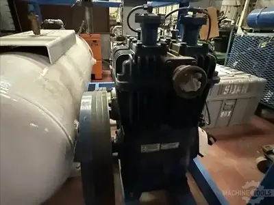 USED 1973 CURTIS MANUFACTURING CO Lubricated Reciprocating Air Compressors