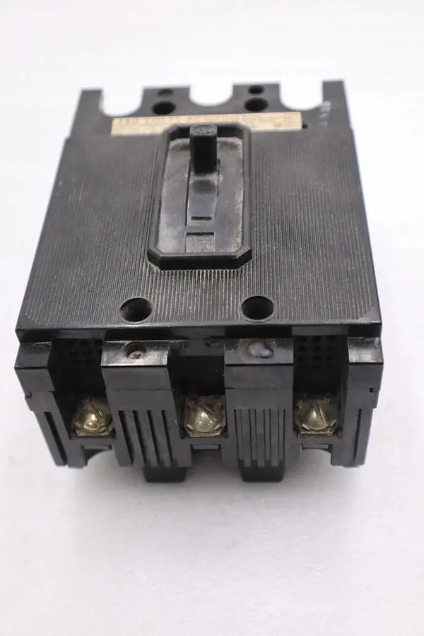 ITE EH3B020 20A Circuit Breaker 480 VAC 3 Pole EH3-B020 ITE 20 Amp STOCK B-628