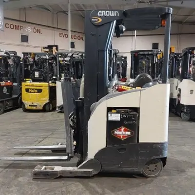 USED 2016 CROWN RR5725-45
