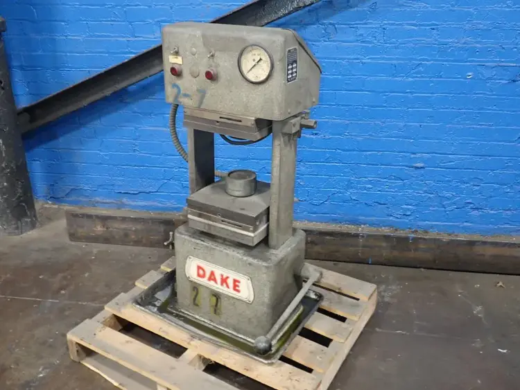 Used DAKE 44225 Molding Presses Ohio US | HGR 24 #1147682