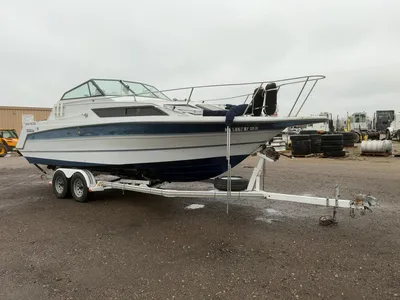 USED 1987 RINKER FIESTA VEE 250