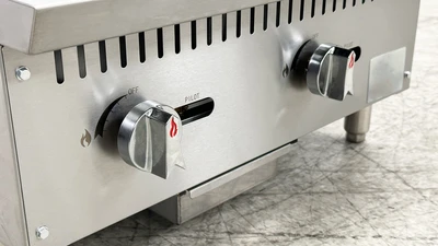 171-0457 24" 2 Burner Natural Gas Manual Griddle